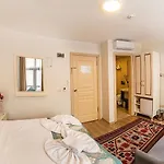 Sultan House 3*