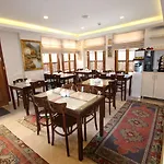 Sultan House Hotel 3*