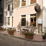 Sultan House