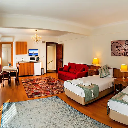 Sultan House 3*